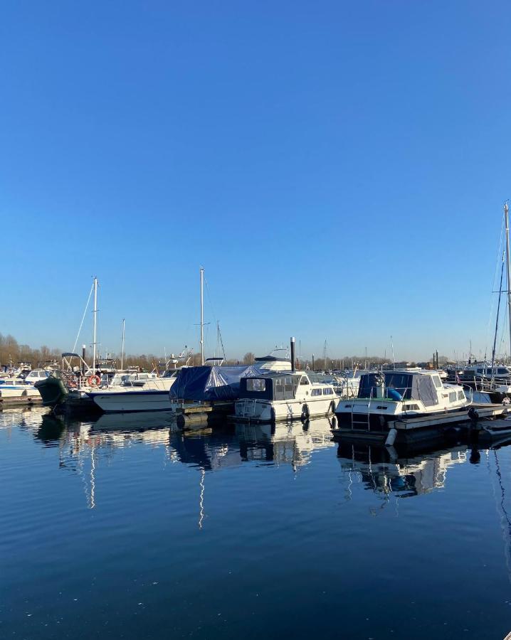 Hotel Hausboot Claudia Maasbommel Exterior foto